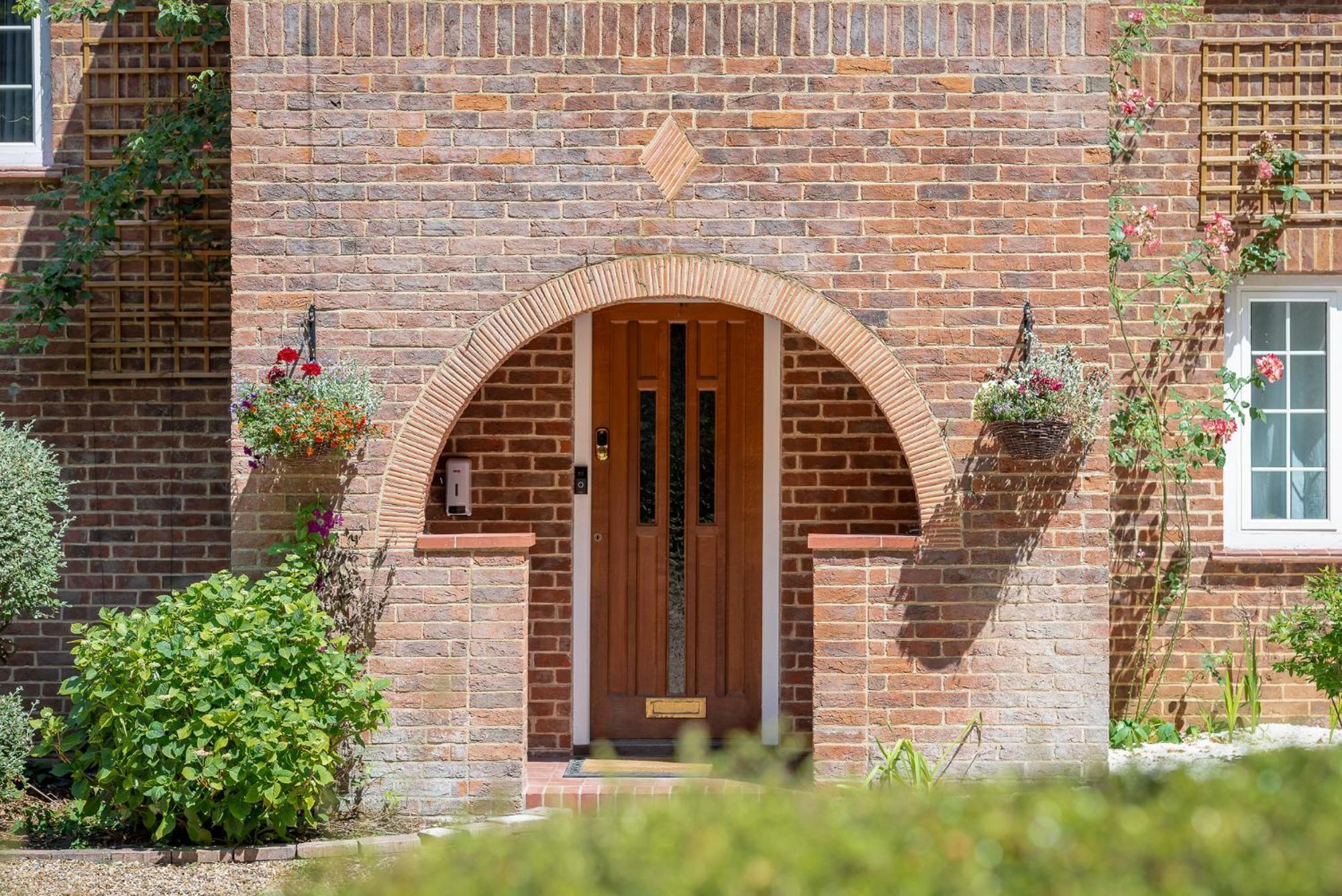 Westleigh Hotel Ashtead Exterior photo